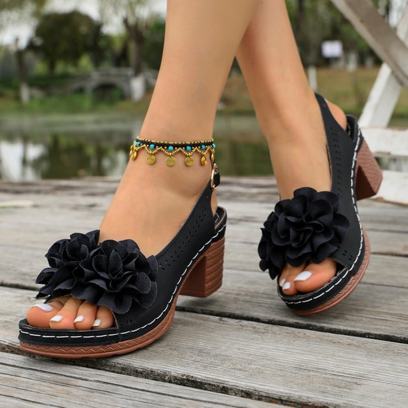 صنادل نسائية صيفية 2026 بتصميم - مراجعة Vintage Fashion In 2026 وسعره
