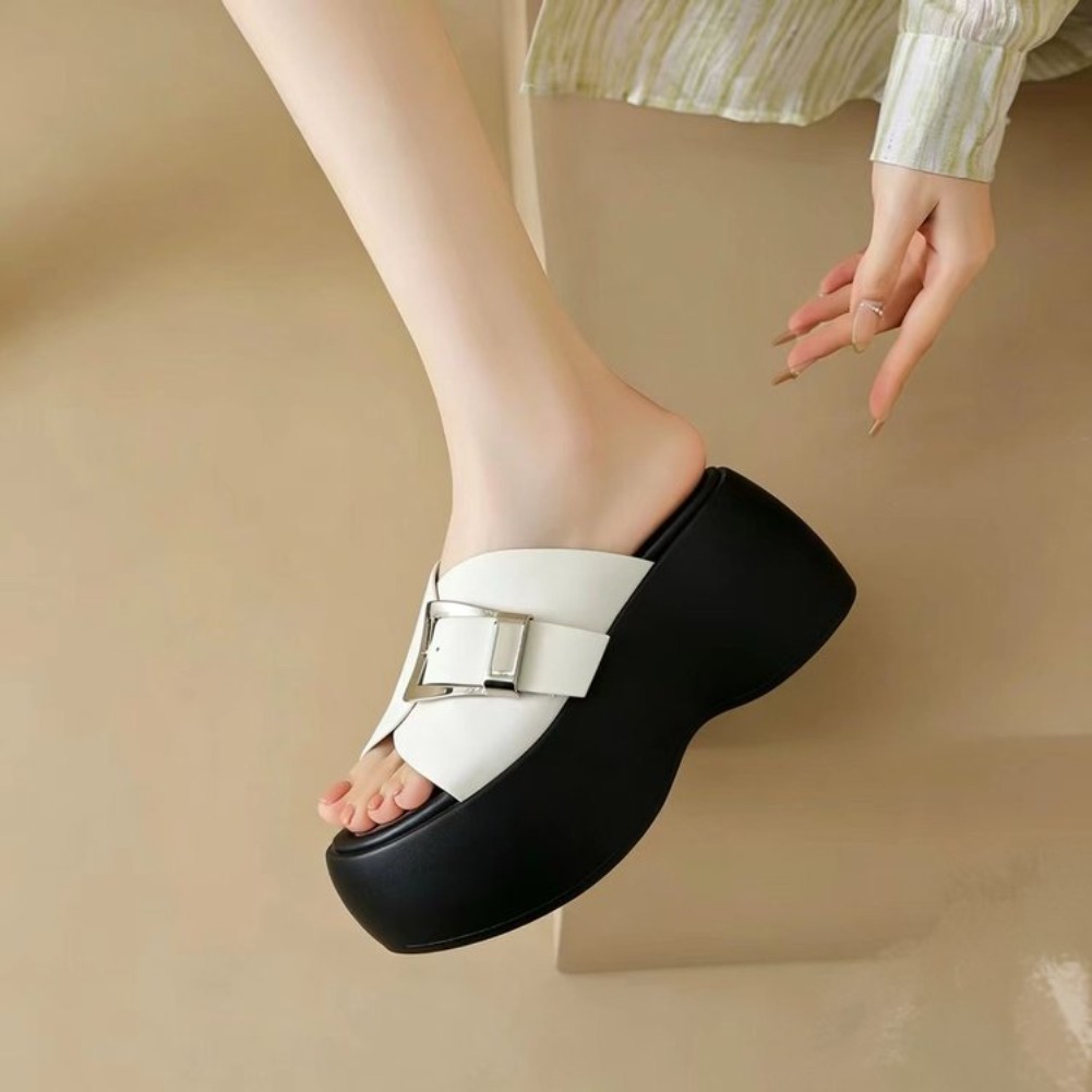 صنادل نسائية جديدة موضة 2026 ب - مراجعة Vintage Fashion Wear وسعره